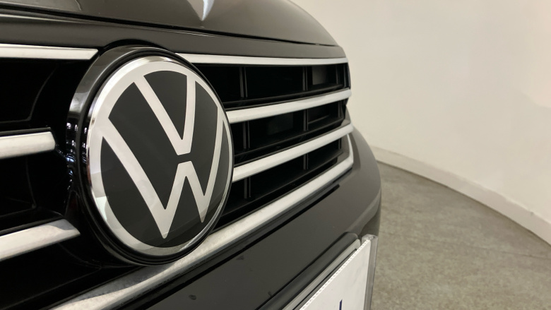 Volkswagen Passat 1.5 TSI EVO SEL 5dr DSG Petrol Estate